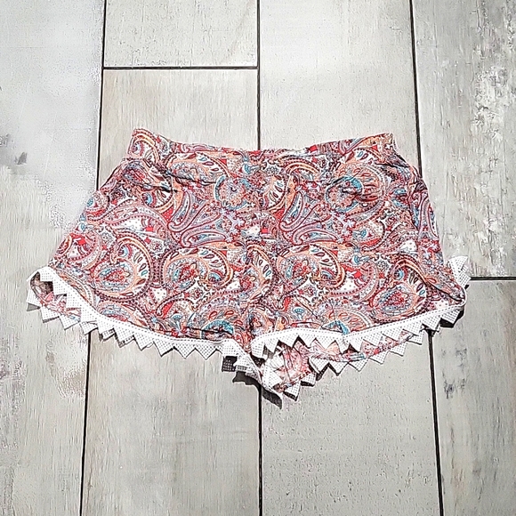 En Creme  bojo short shots size small #15A - Picture 1 of 4